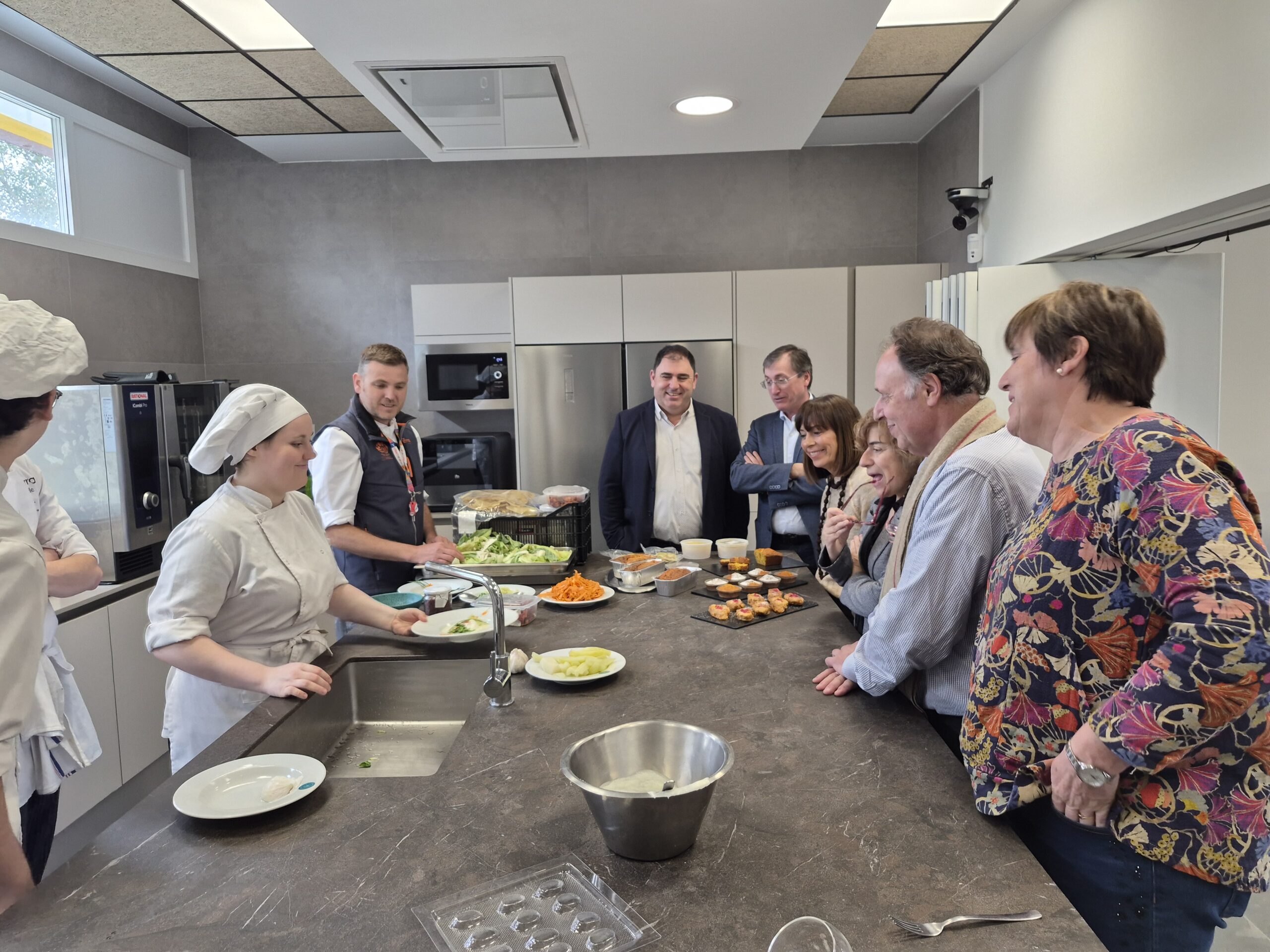 Visita institucional a Gamarra para conocer proyectos de economía circular.
